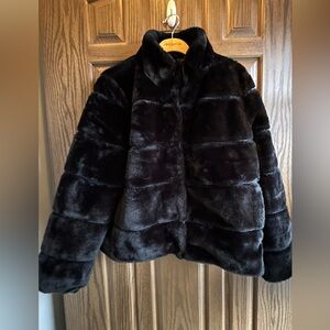 KARL LAGERFELD
Faux Fur & Faux Leather Crop Jacket In Black